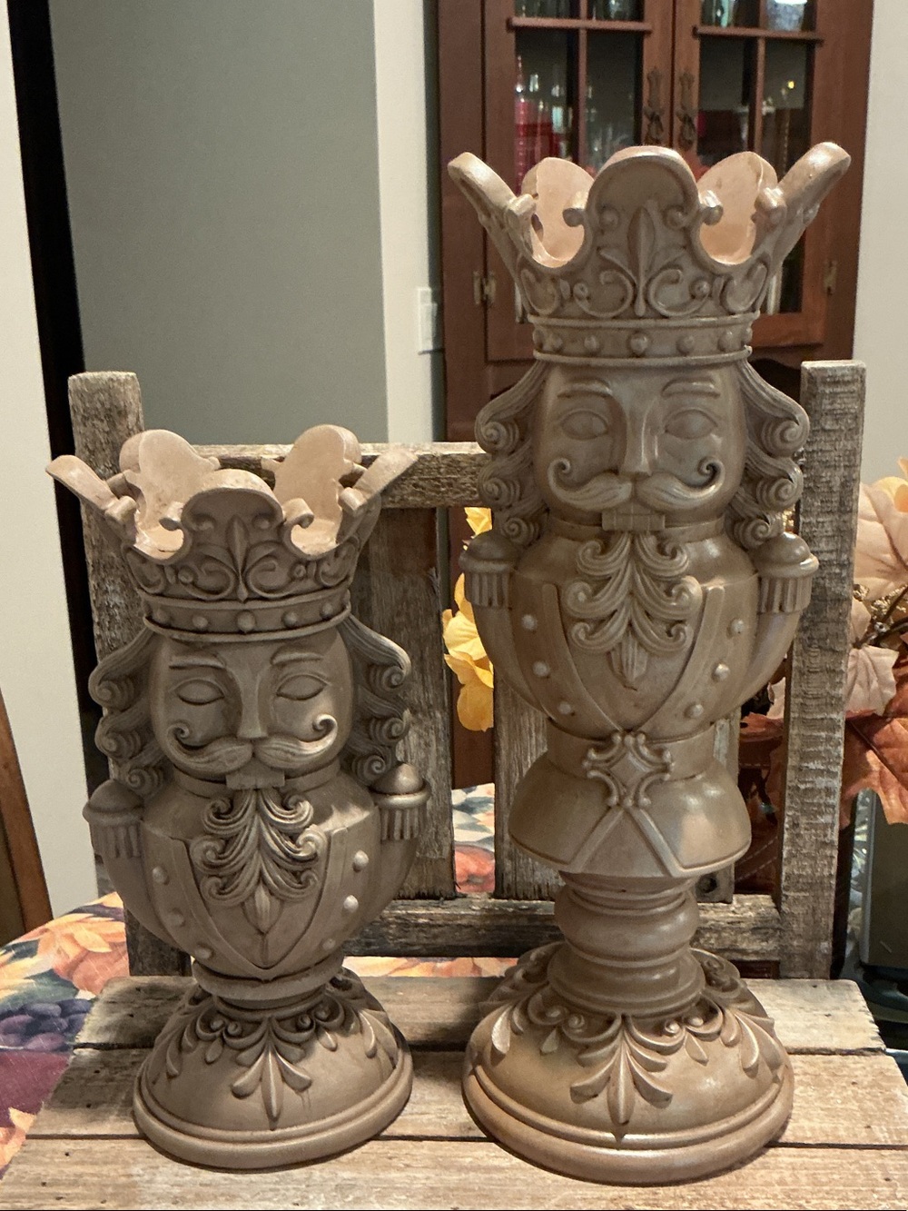 Viral Nutcracker Pillar Candle Holders - Set of 2